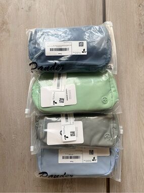 Pack of 4 Soft Nylon Pouches in Blue, Mint, Gray and Light Blue